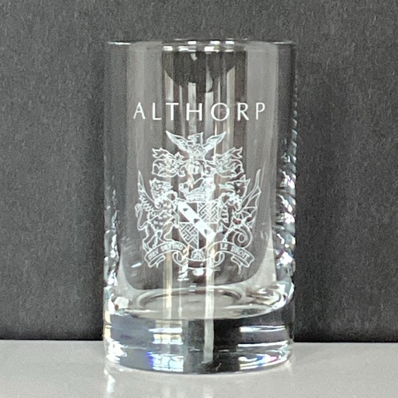 Althorp Charles Spencer 9th Earl Coat Of Arms Souvenir Shot Glass - Picture 4 of 13